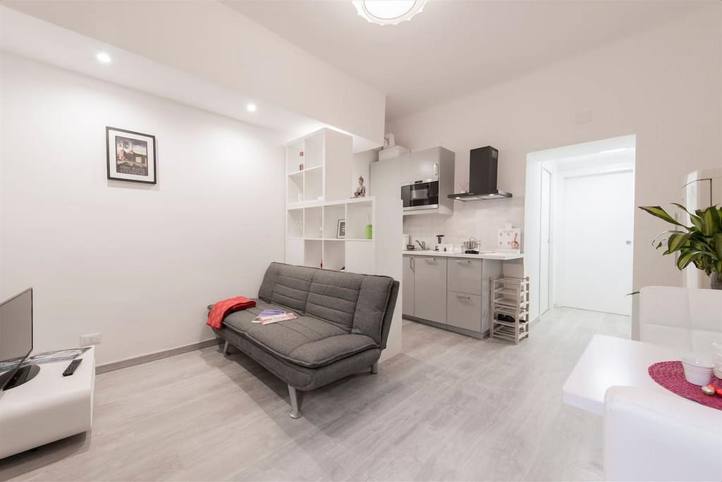 Apartment Porta Garibaldi White Flat