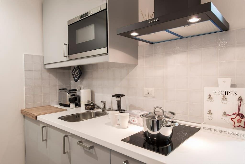 Apartment Porta Garibaldi White Flat *