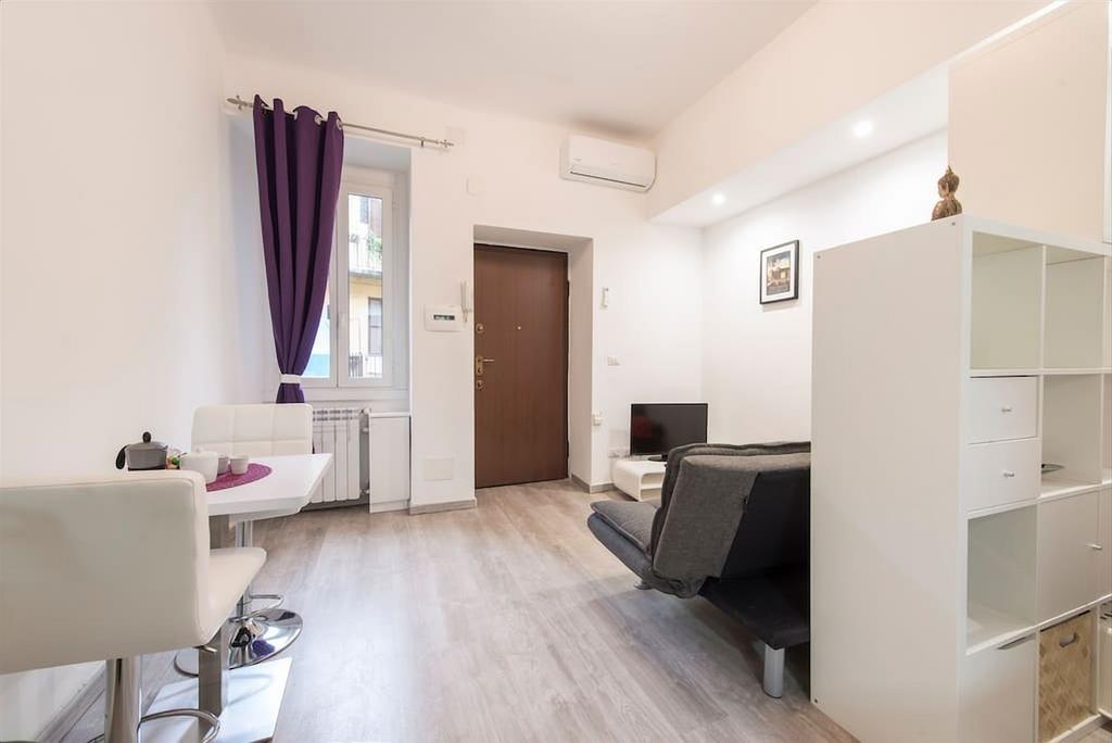 Apartment Porta Garibaldi White Flat *