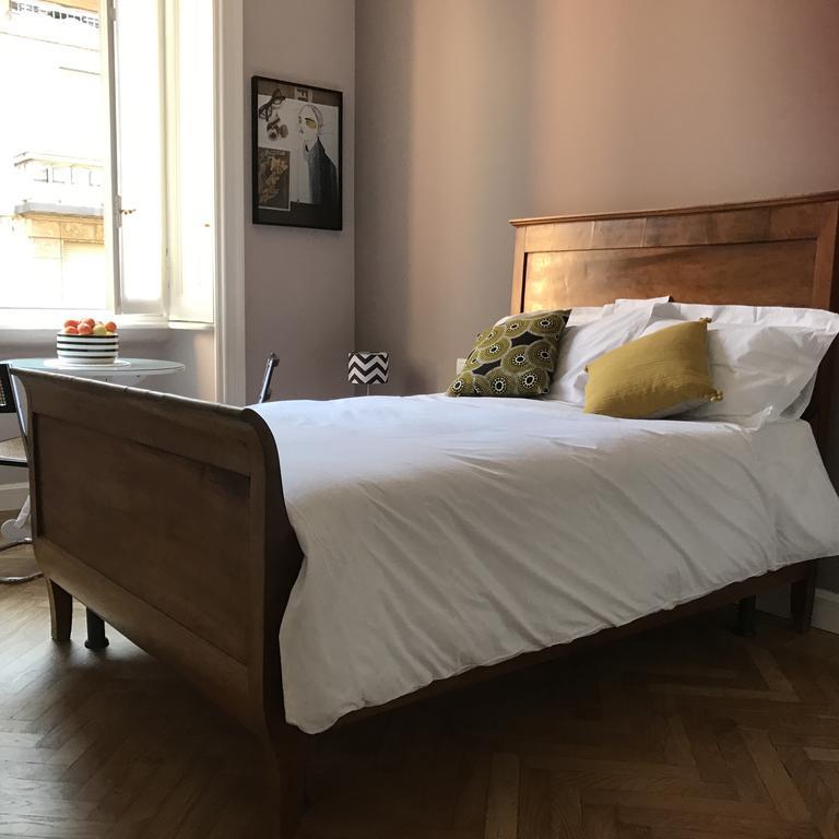 Apartment Zebra Rosso Milan