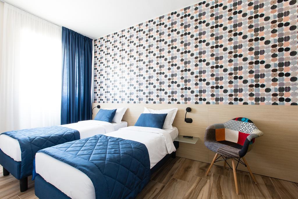 Isola Aparthotel Milan