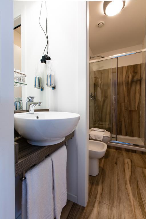 Isola Aparthotel Milan