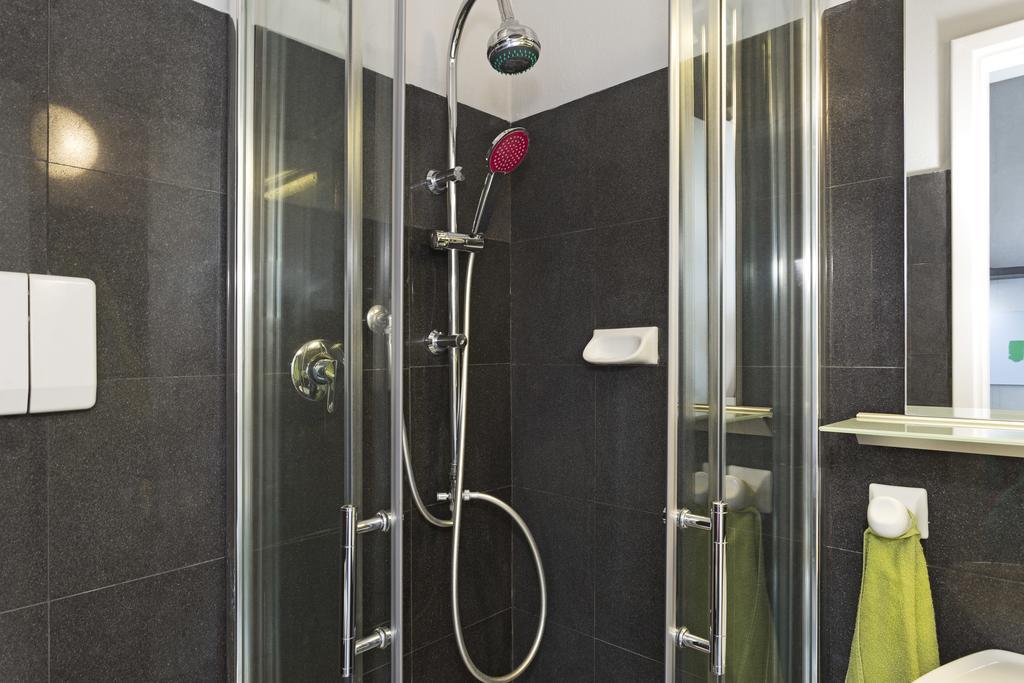 Apartment Easy Milan
