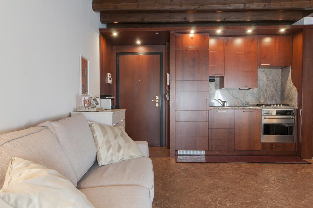 Apartment Mila Magenta Milan