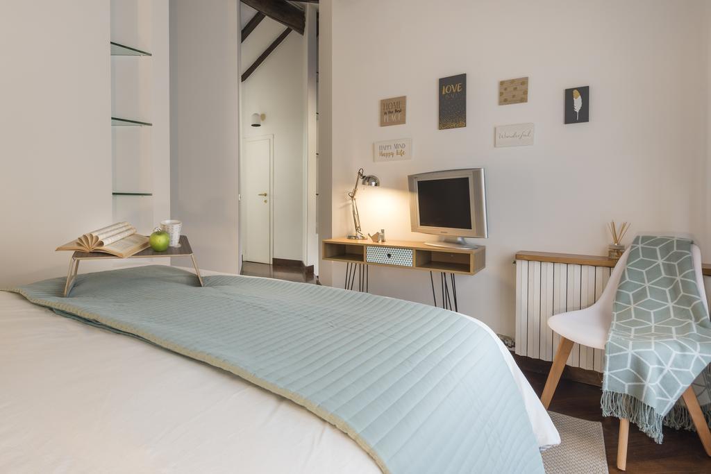 Apartment Porta Ticinese - Rentclass Mansarda *