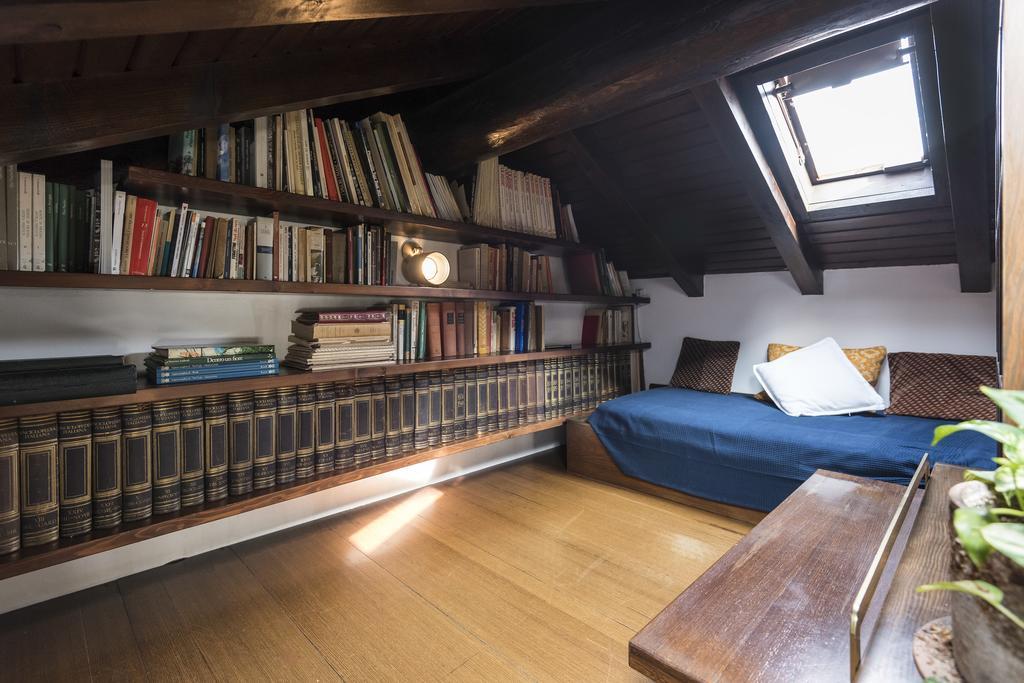 Apartment Porta Ticinese - Rentclass Mansarda Milan