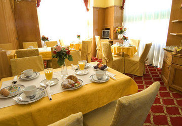 Hotel Cinque Giornate Milan