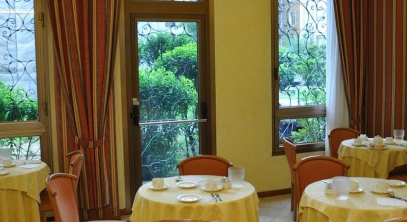 Lloyd Hotel 4*