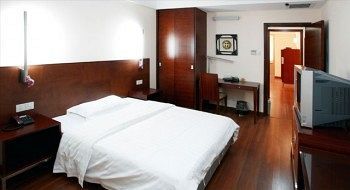 Hotel Huaxia 4*