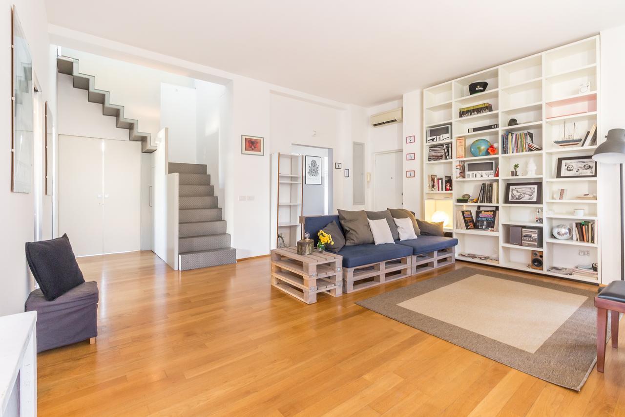 Alessia's Flat- L'8 E Mezzo Apartment Milan