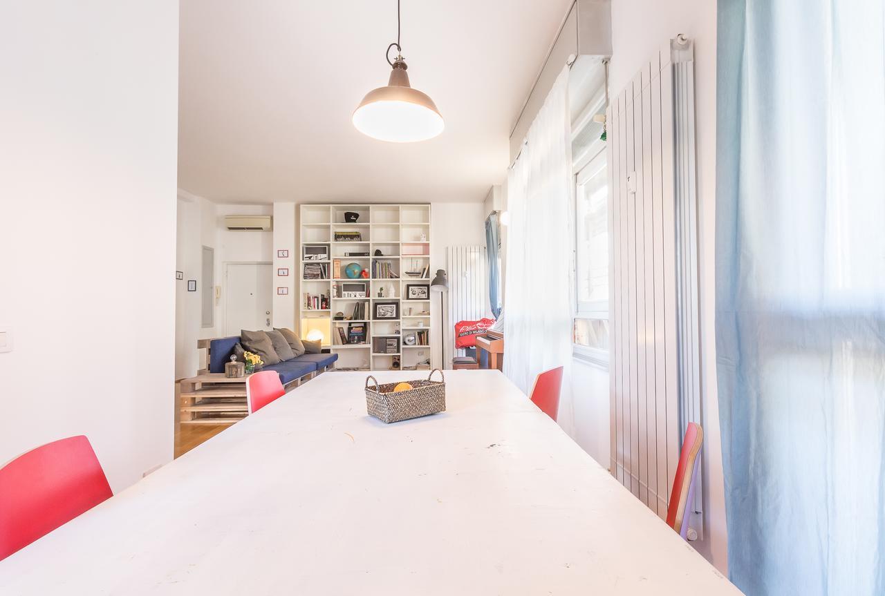 Alessia's Flat- L'8 E Mezzo Apartment Milan