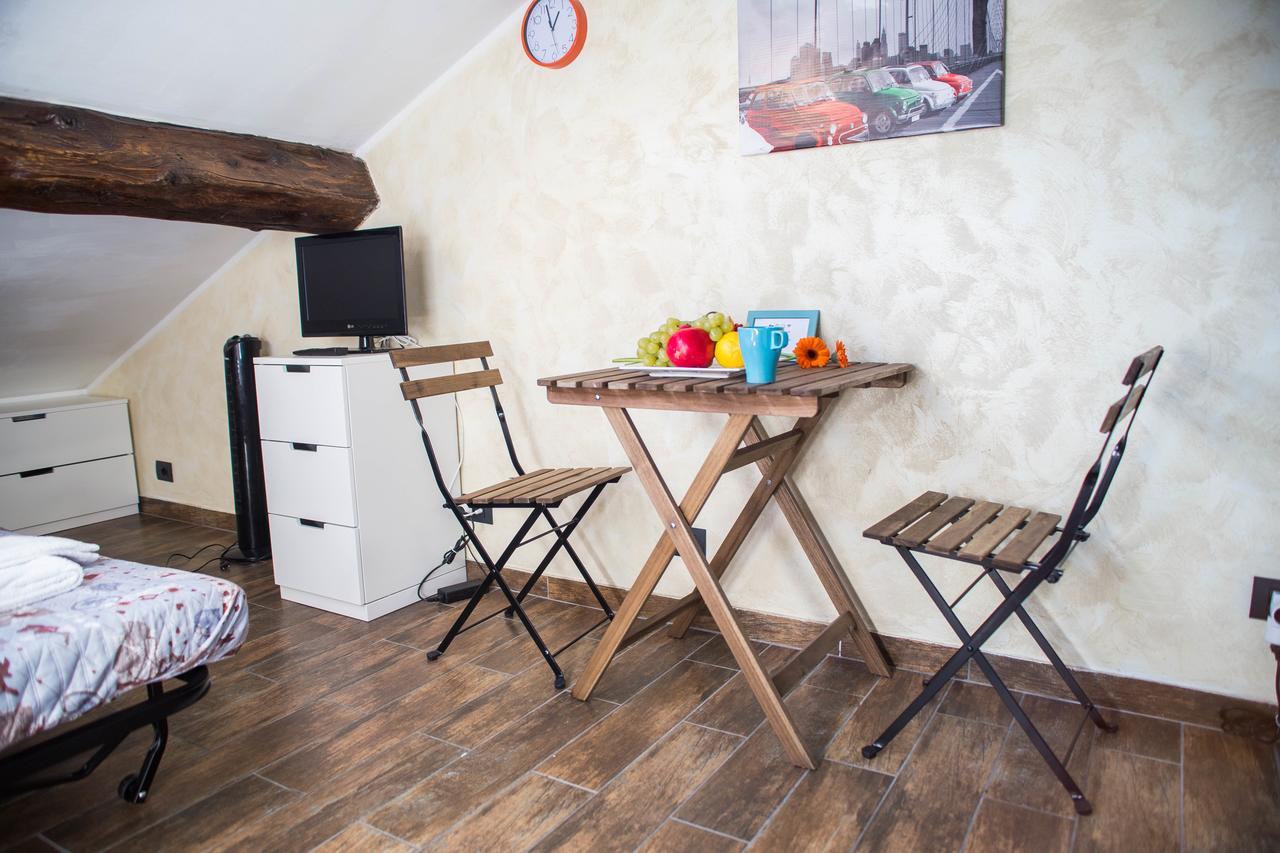 Correggio Apartment Milan