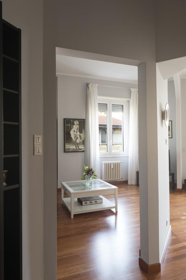 Apartment San Vincenzo Milan