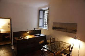 Casa Milano- Apartments And Rooms