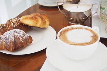 Pattini Acomodação com café da manhã  2*