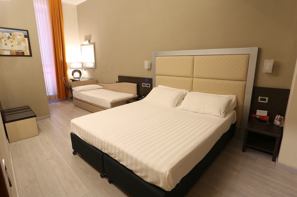 Piacenza 3* Milan