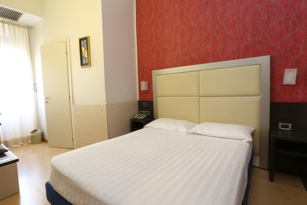 Hotel Piacenza 3*