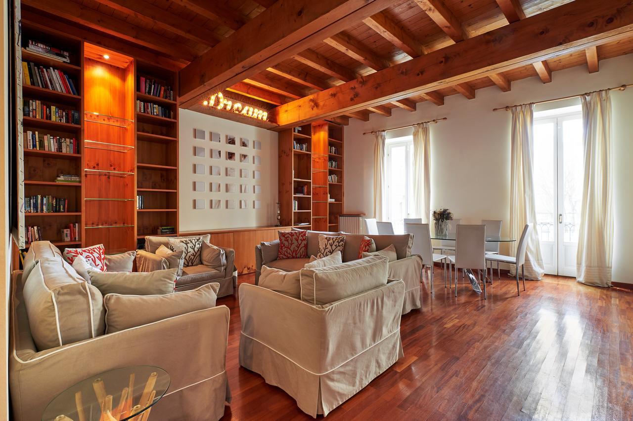 Brera Trilocale Apartment *