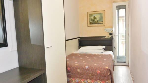 Eva Hotel