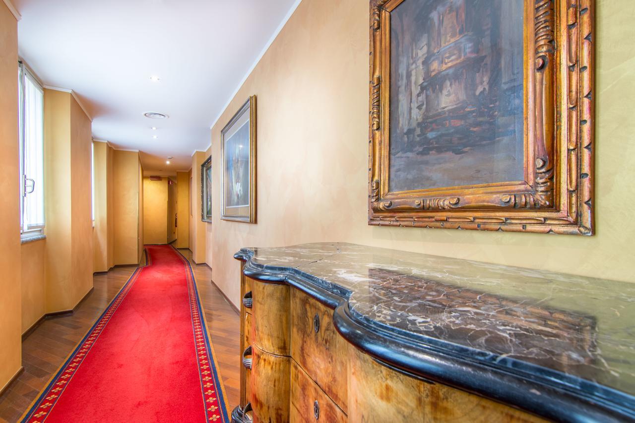 Regina 4* Milano