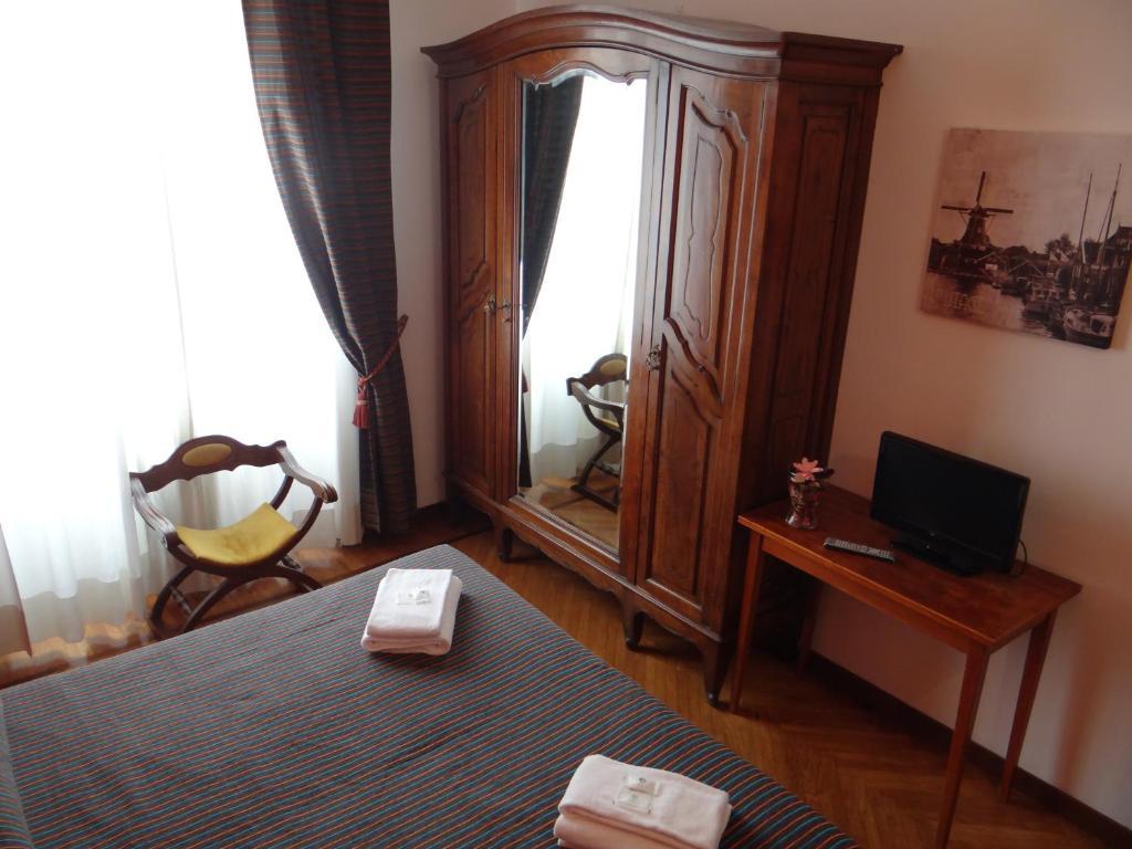 Amendola Fiera Hotel Milan