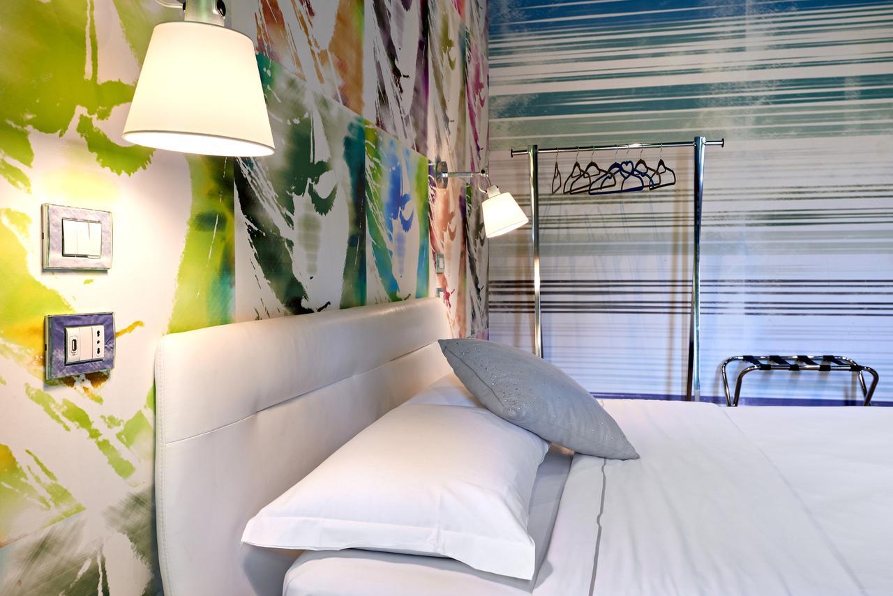 Eleganti Suite In Piazzale Lagosta Milan