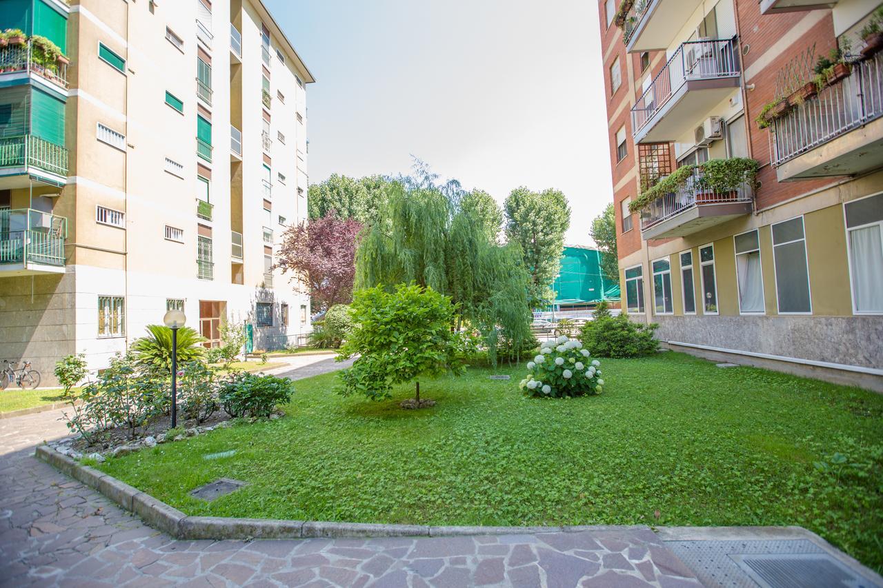 Linate Airport Apartamento Milão