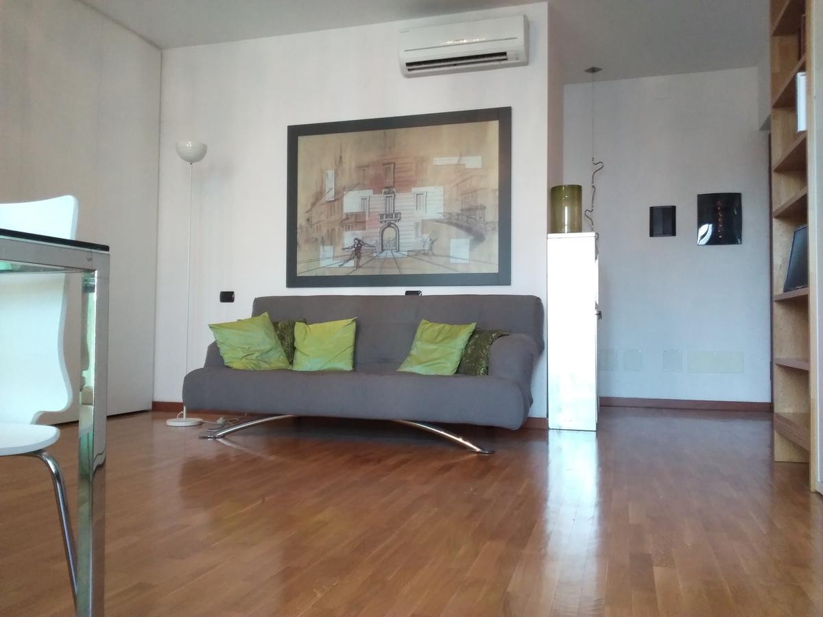 Apartment Kibilu - Via Vignola - Porta Romana - Universita Bocconi *