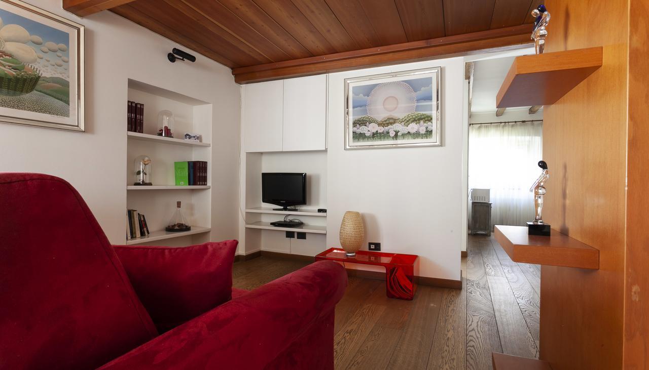 Apartment Italianway-corso Monforte Milan