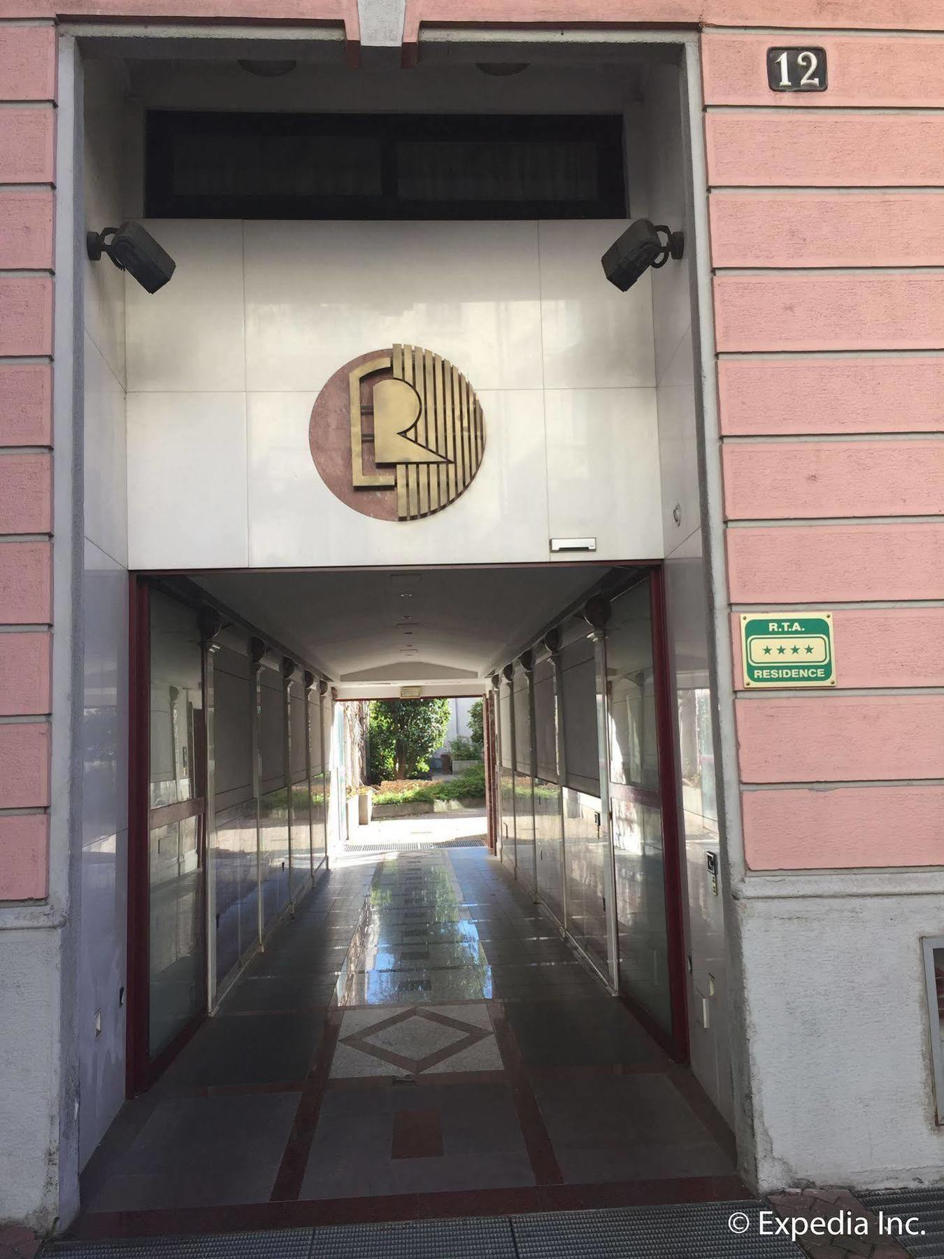 Aparthotel Donatello 4*