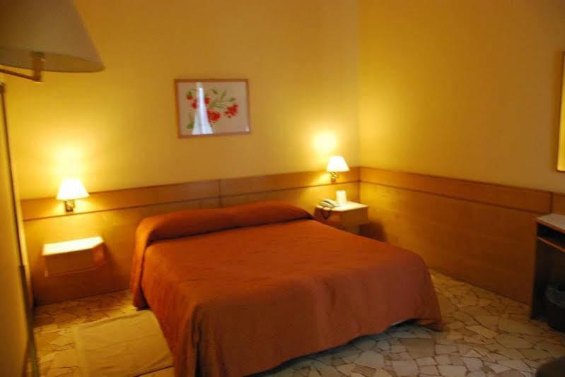 Hotel Garibaldi Palace 3*