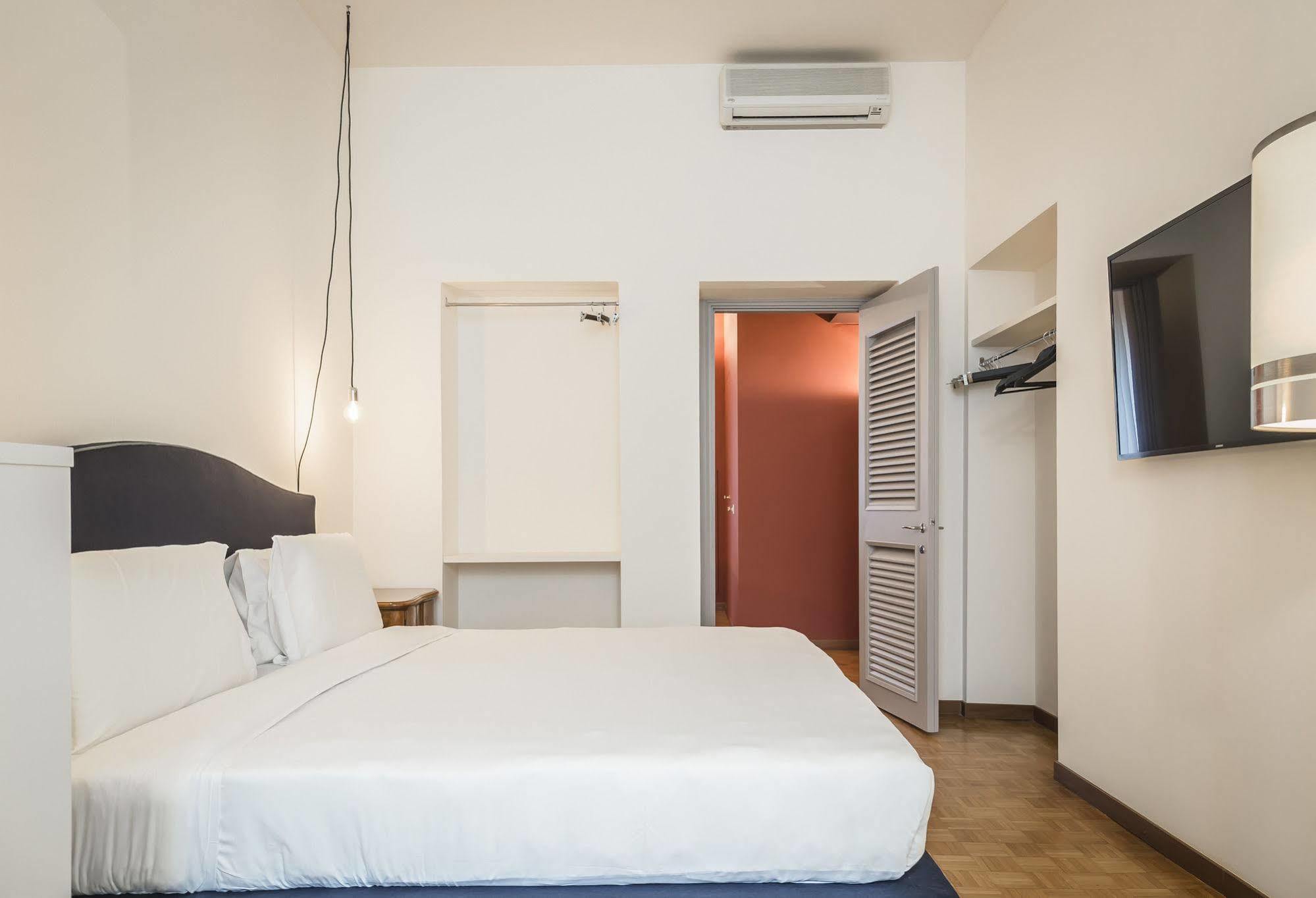 Brera In San Babila Apartment Milan