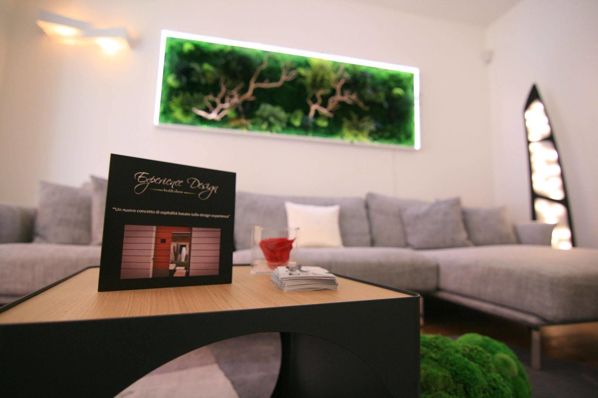 Bed & Breakfast Experience Design Bed&show 2*