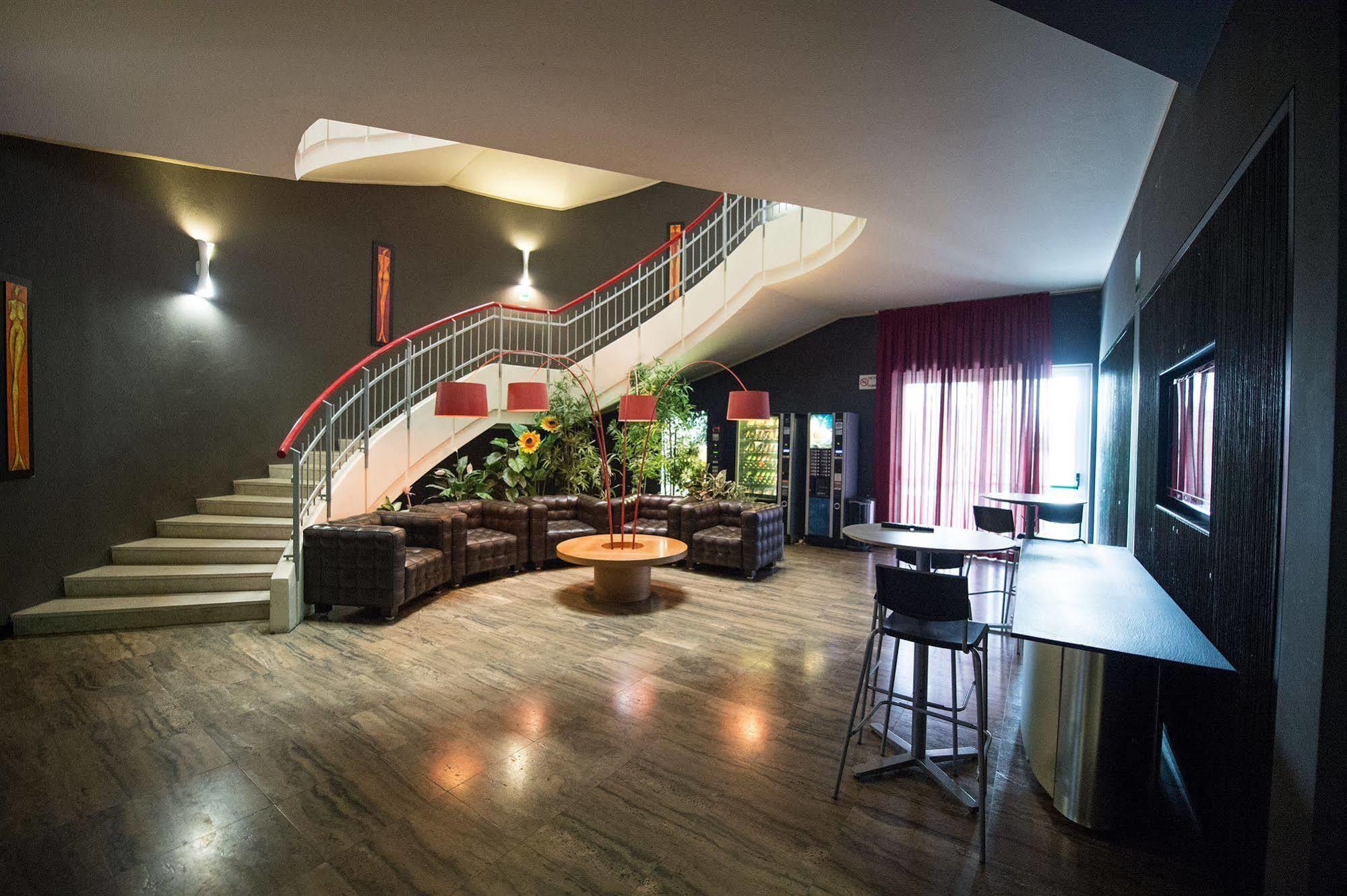 Aparthotel Residenza Cenisio Milan