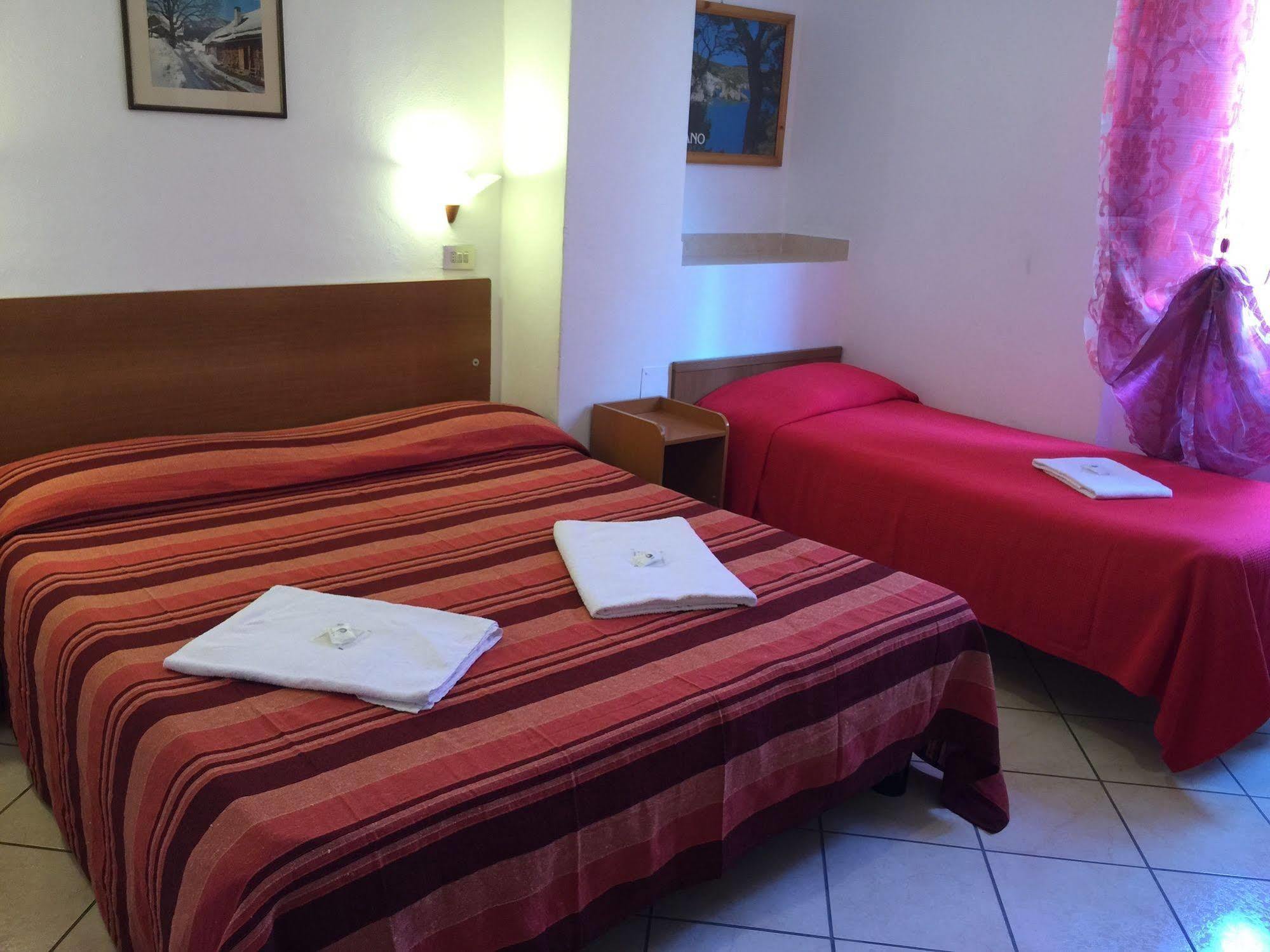 Adelchi Hotel *
