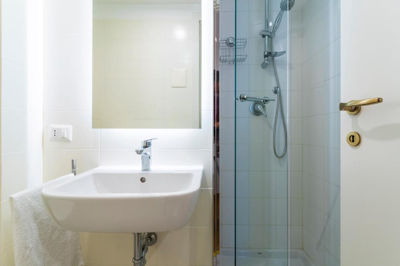 Apartment Residenza Cornaggia Milan