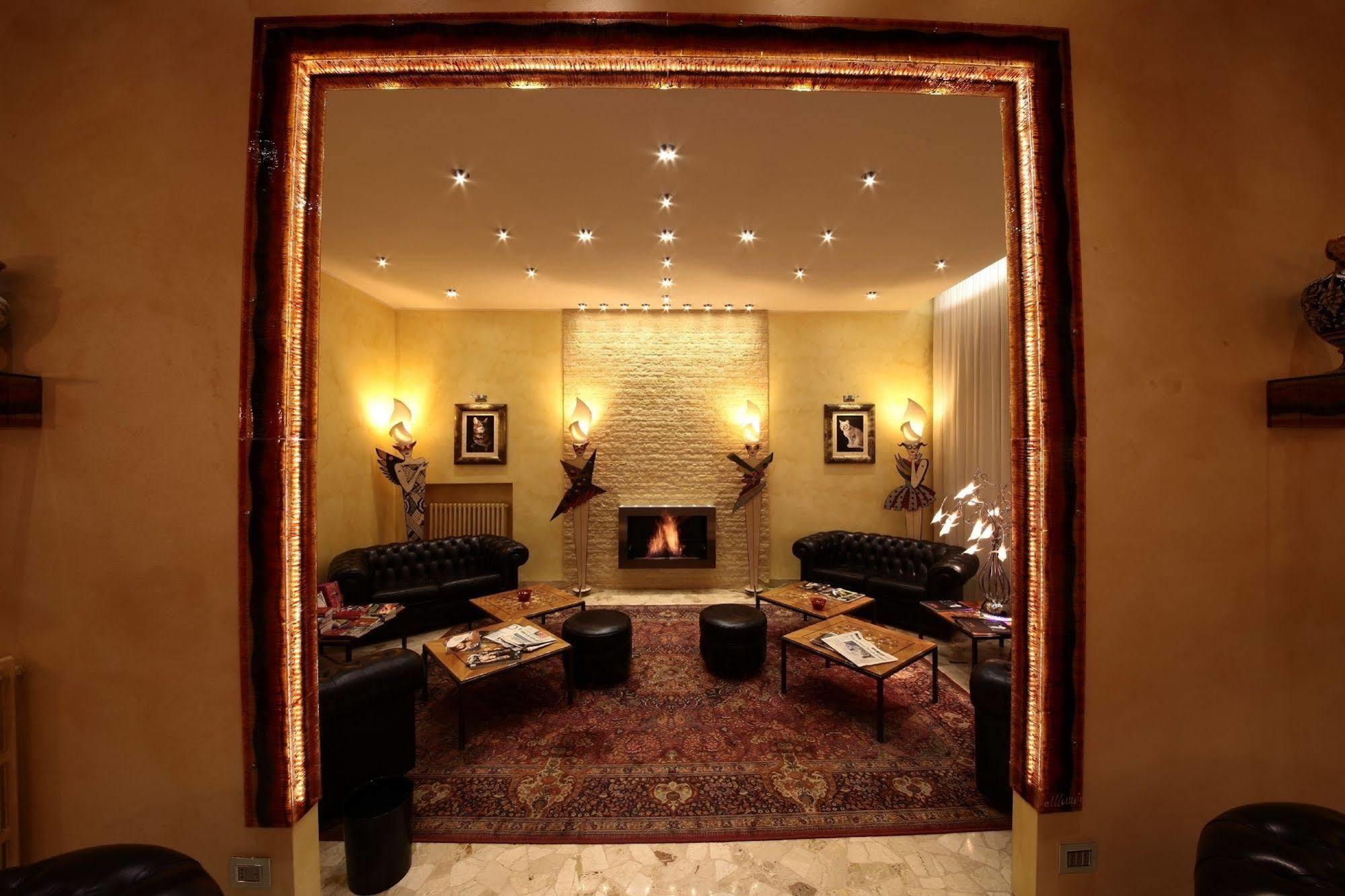 Star Hotel