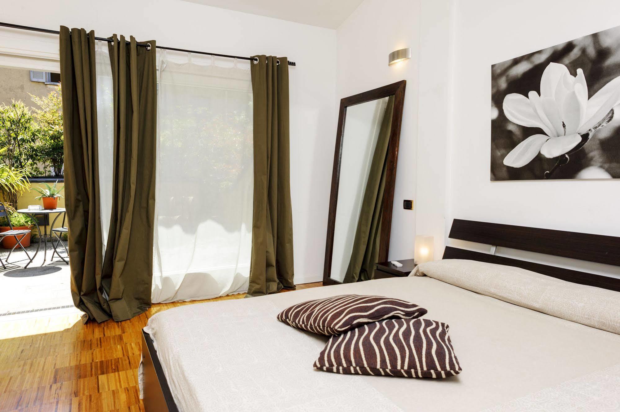 Apartment Isola Milan