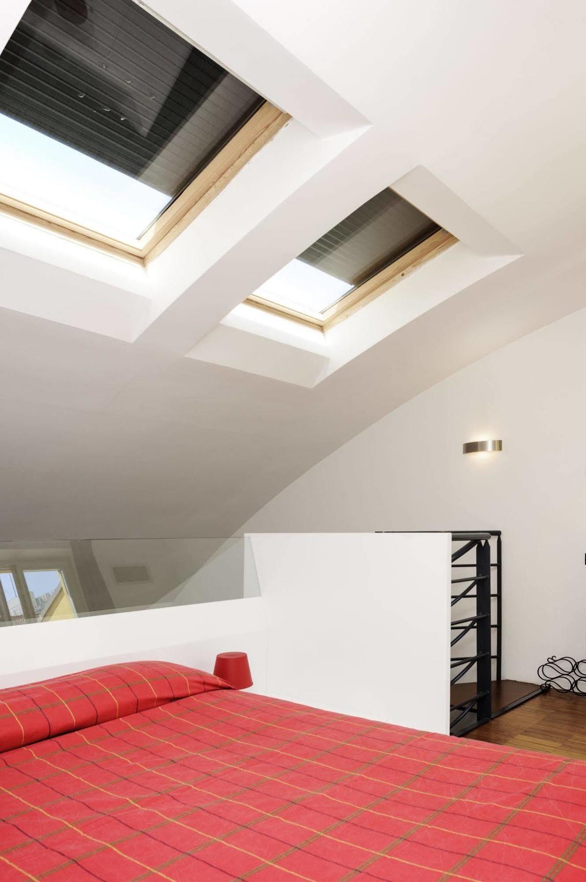 Isola Apartment *