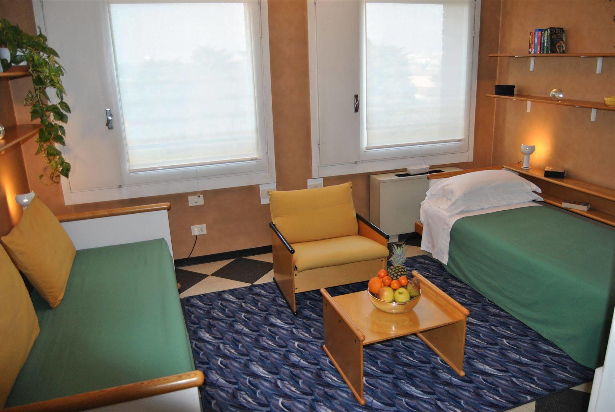Siloe Aparthotel 4*