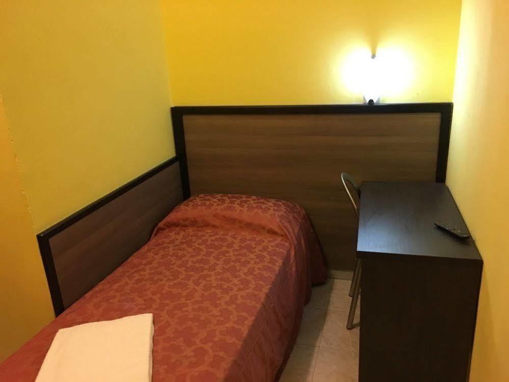 Salus Hotel