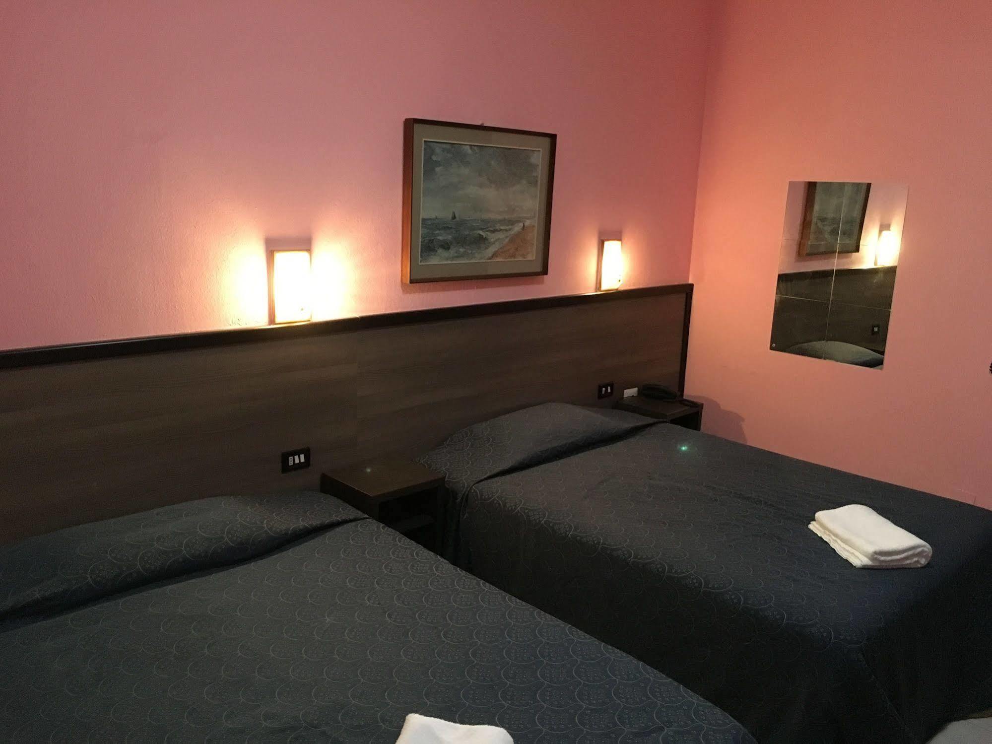 Salus Hotel