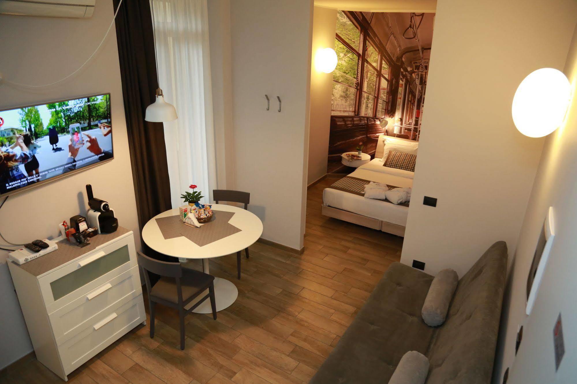 Meneghino Aparthotel 2*