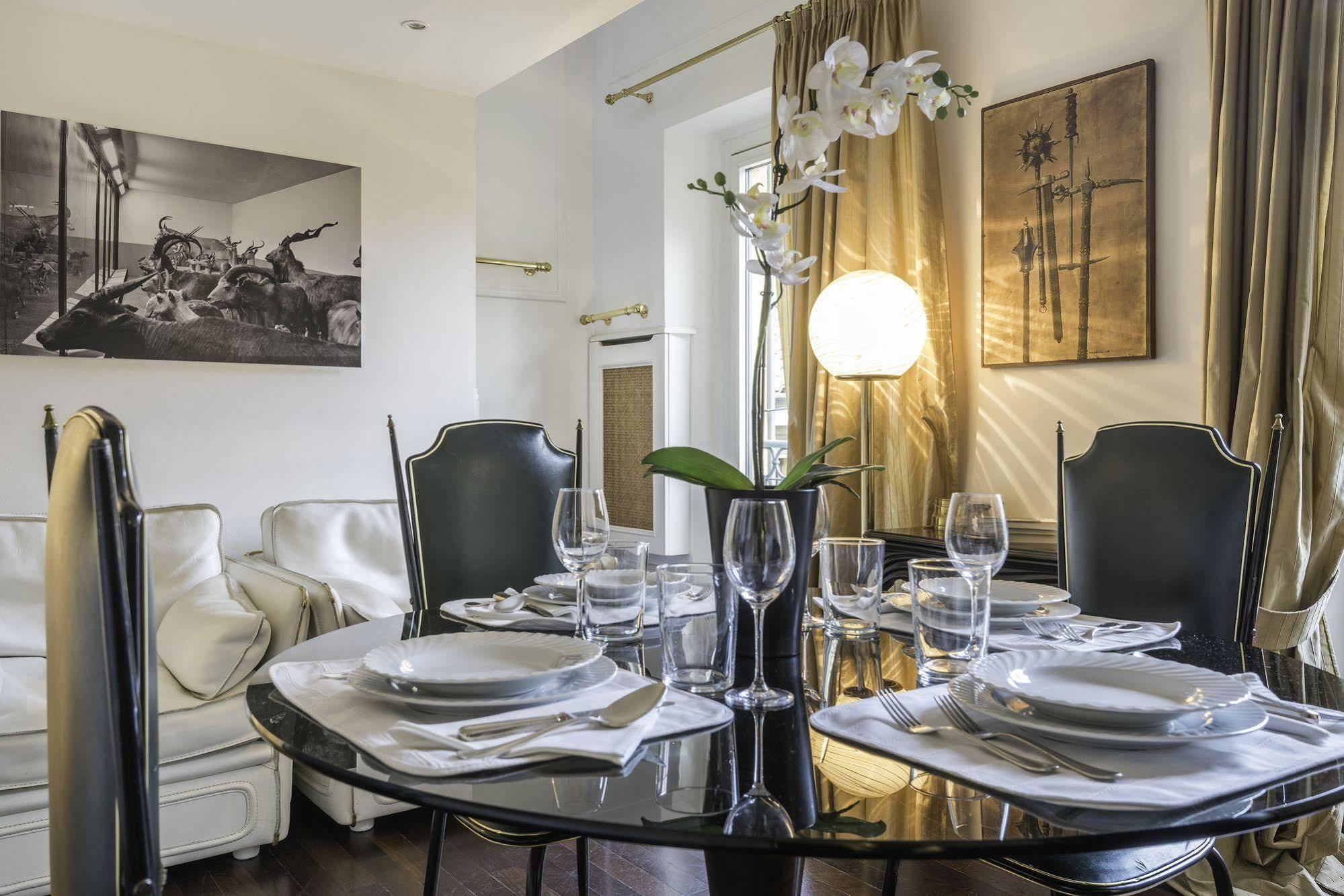 Apartment Montenapoleone Rentclass Gloria Milan