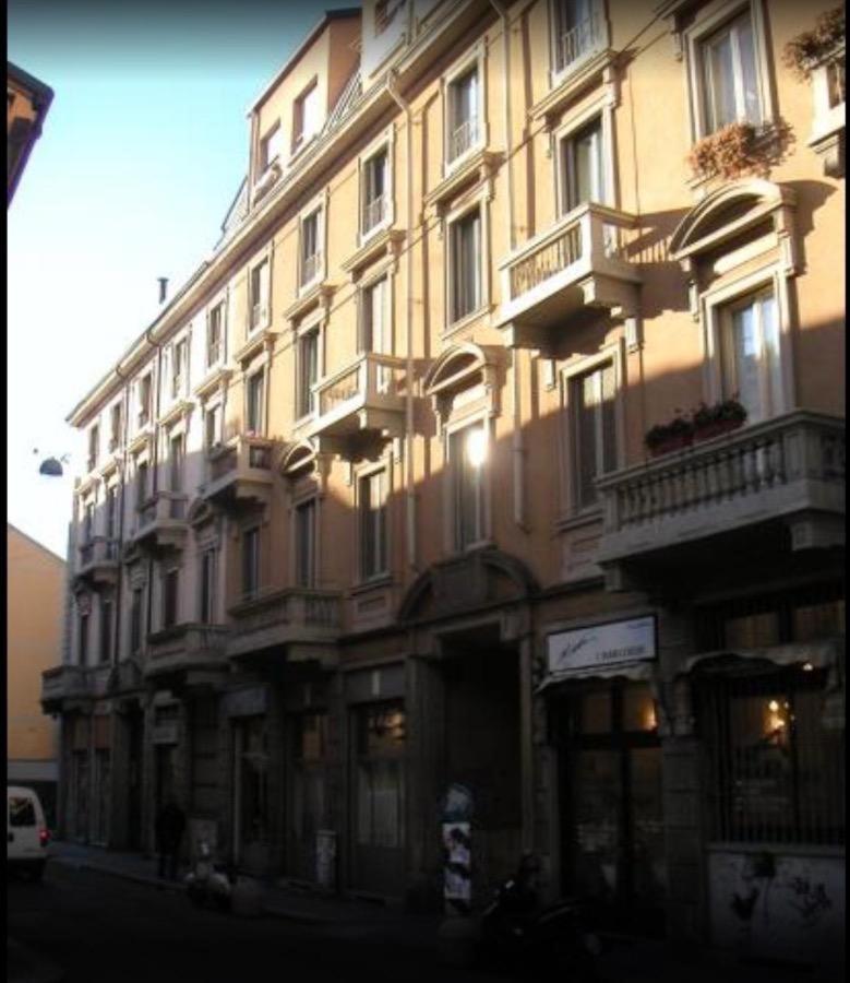 Via San Vincenzo Apartament -by Yoof Apartment