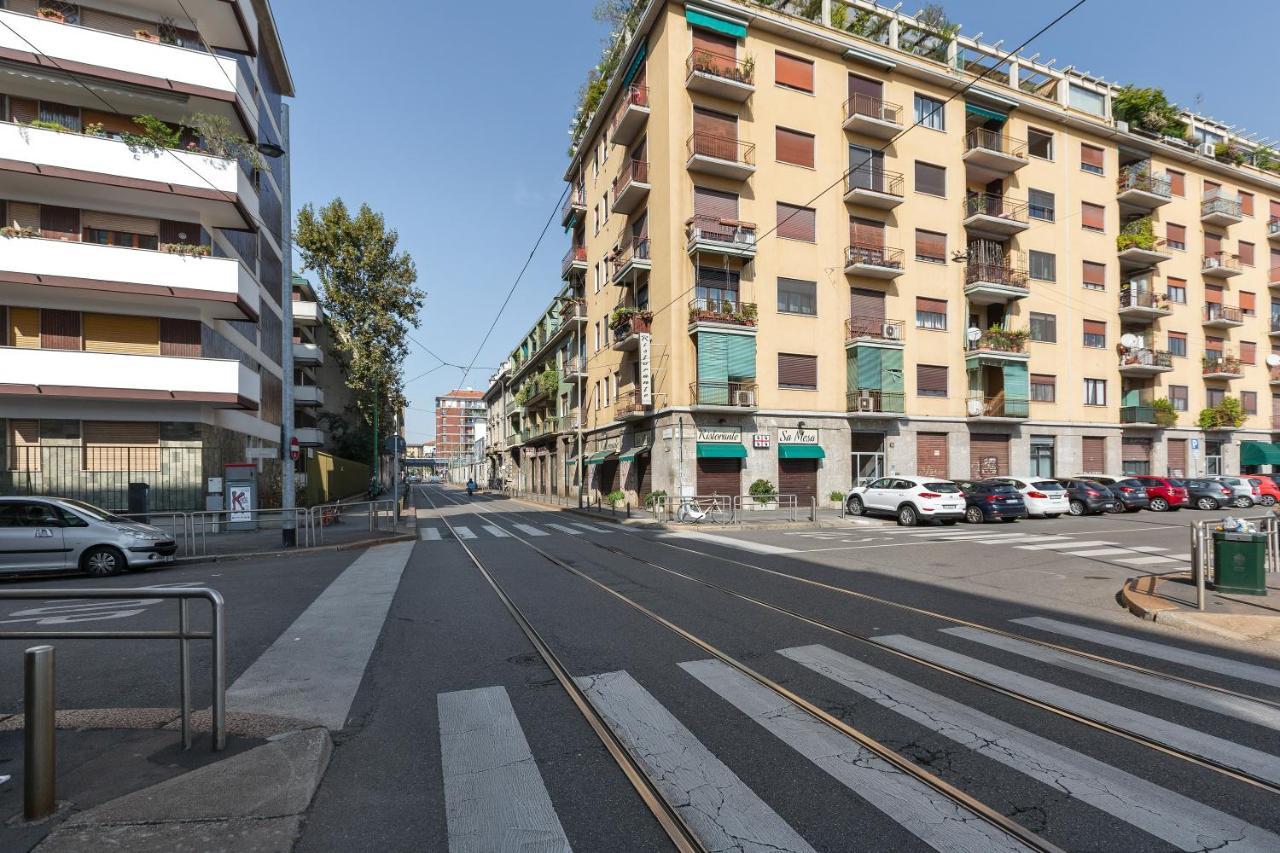 Sempione Modern Flat * Milan