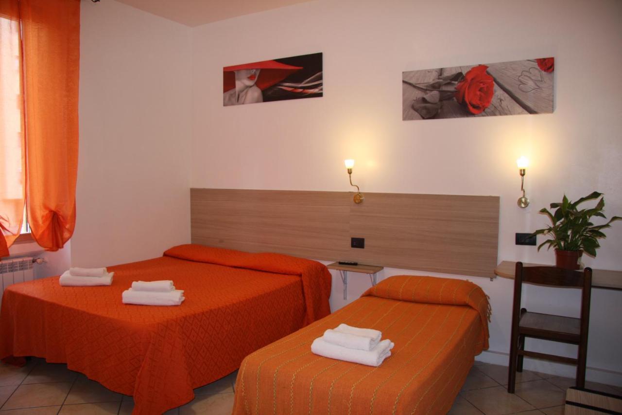 Hotel Adelchi *
