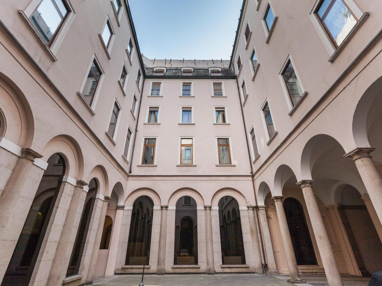 Easyhomes-duomo & Milan
