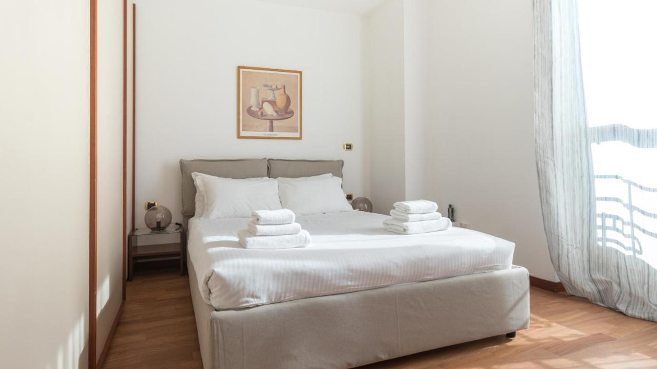 Italianway-pontaccio Milan