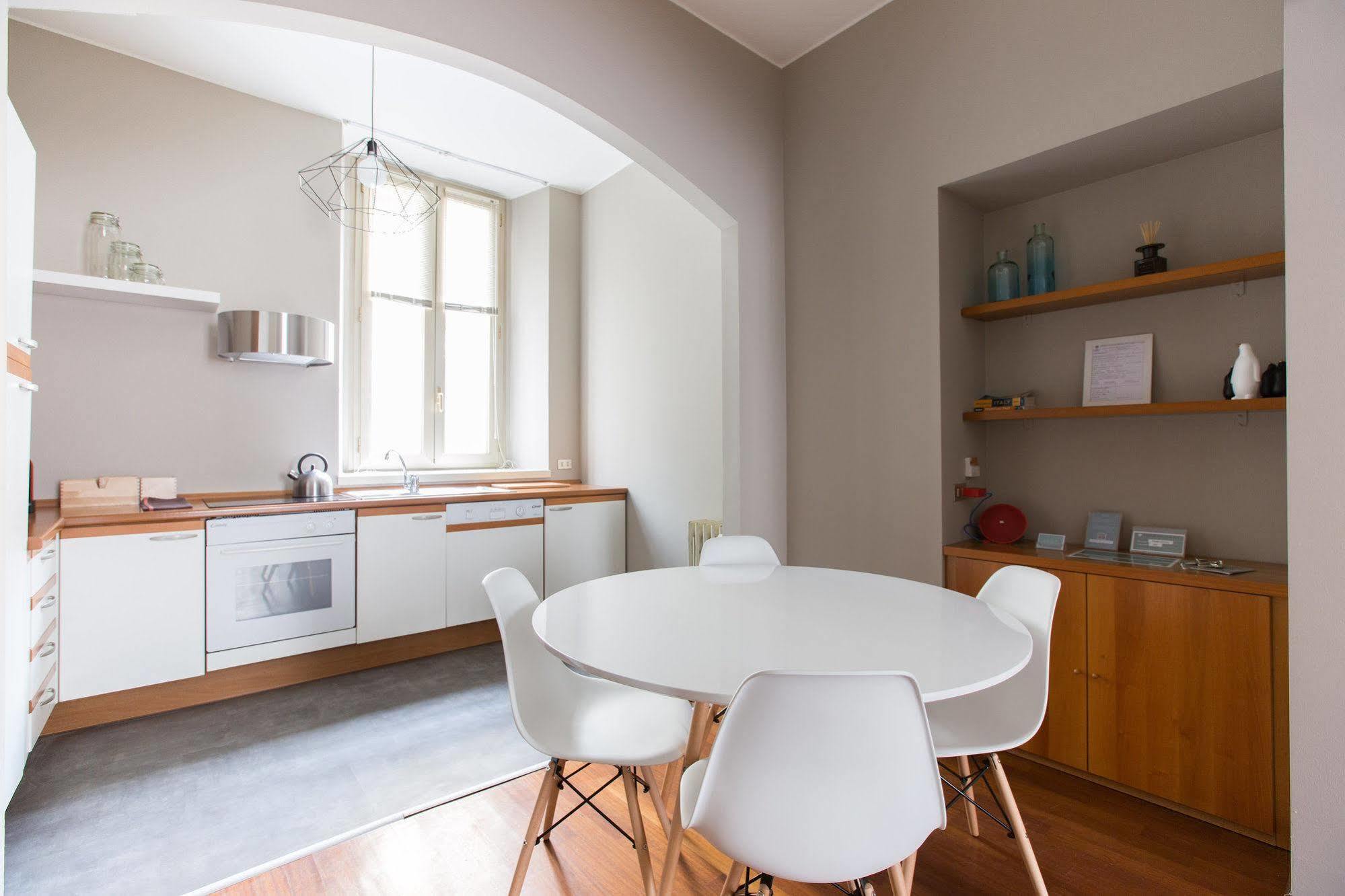 Apartment Brera In San Babila Milan